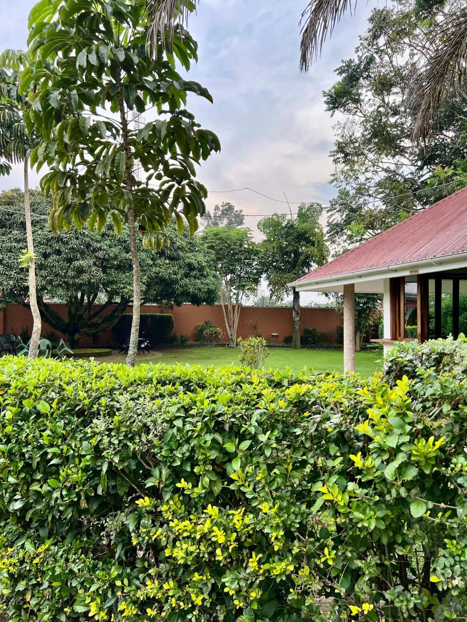 Sunset Hotel Entebbe Zewnętrze zdjęcie
