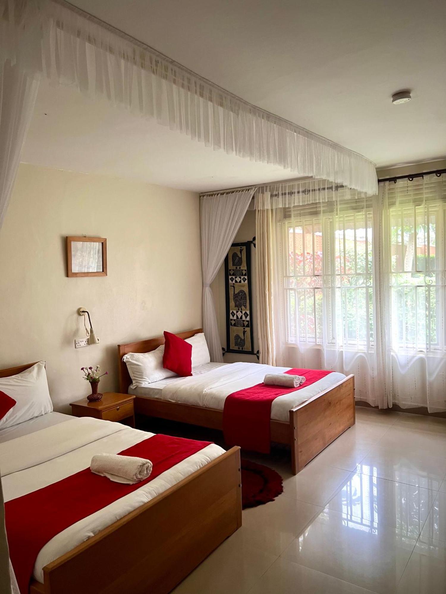 Sunset Hotel Entebbe Zewnętrze zdjęcie
